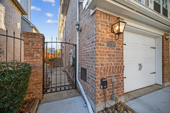 Photo - 12912 Kingsbridge Ln