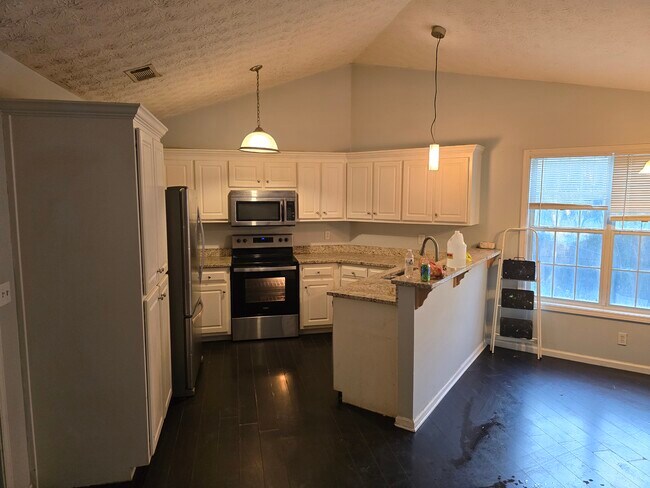 Photo - 170 Wynfield Dr