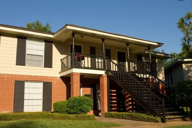 Photo - The Pines at Manhattan