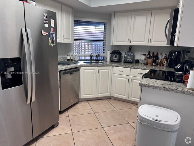 Building Photo - 15205 SW 48th Terrace Rental