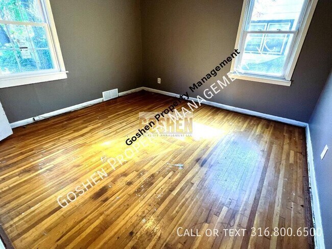 Photo - Cozy 2 Bedroom Home with Laundry Room