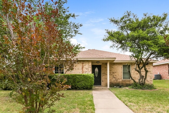Building Photo - 7212 Elderberry Ln