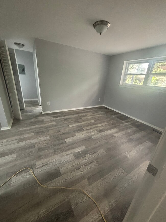 Photo - 14513 Milverton Rd