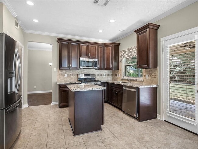 Photo - 9707 Green Valley Ln
