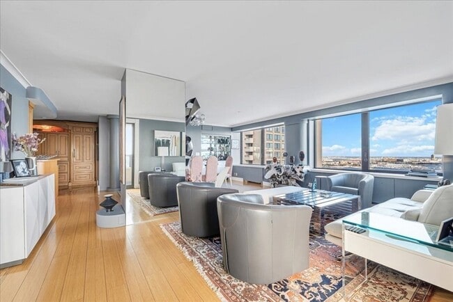 Photo - 65 E India Row Unidad 26F