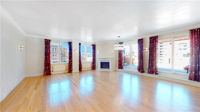 Photo - 135 Oceana Dr E Unit PH2B