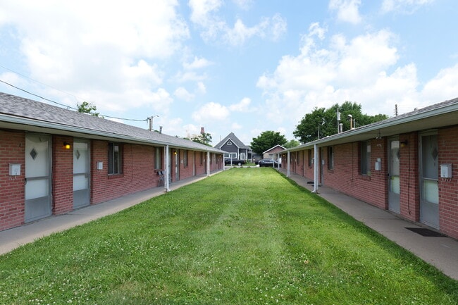 Photo - 403 E Washington St