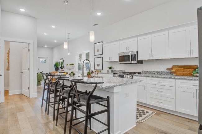 Photo - 5739 Murray Dr