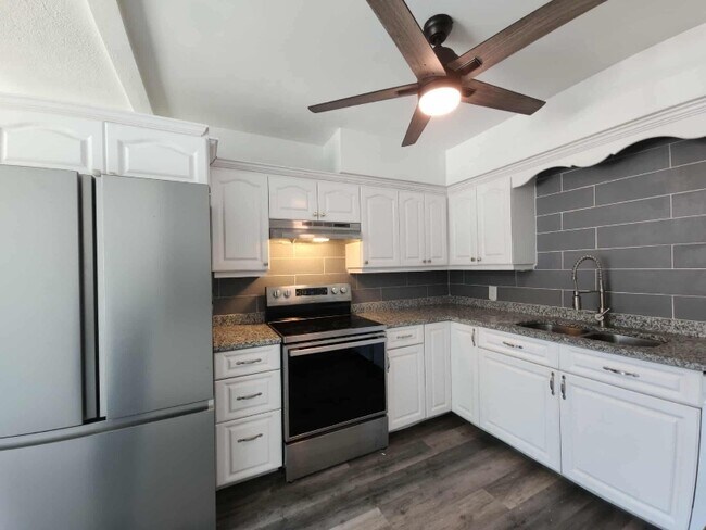 Photo - 3107 37th Ave W Unidad A