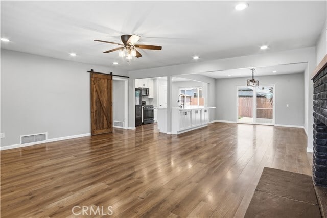 2367 Golden Ave