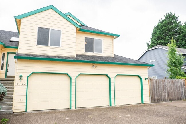 Building Photo - Beautiful Single Family Home In Beaverton Showings Start 7/6