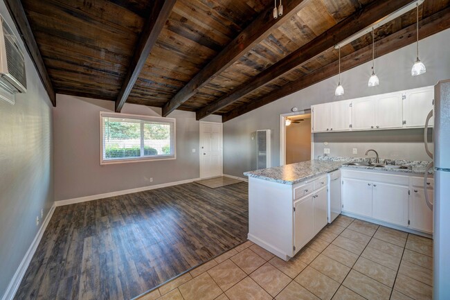 Redding Hilltop Apartments