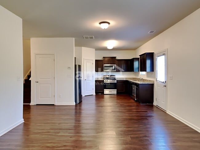 Photo - 4013 Clay Ct SE