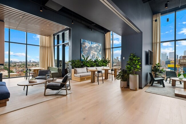Parq Fulton