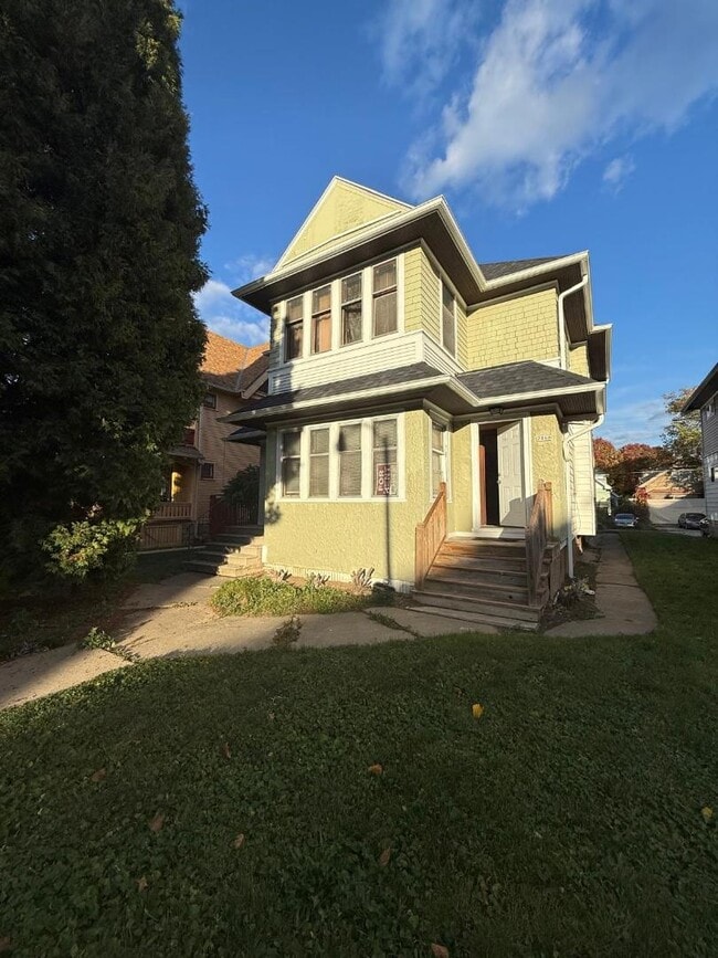 2860 N 47th St Unit 2860A