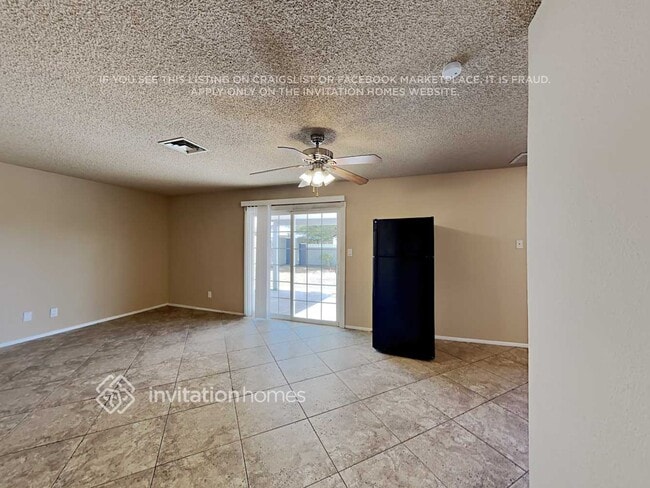 Photo - 8639 W Clarendon Ave