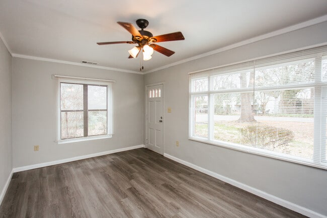 Photo - 145 Sylvia Cir