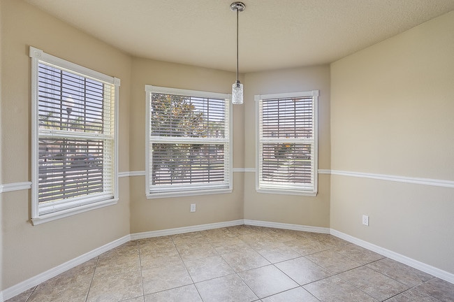 Photo - 2341 Chatham Pl Dr