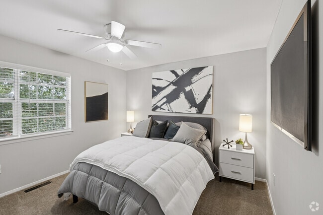 2BR, 1.5BA - 981SF - Bedroom