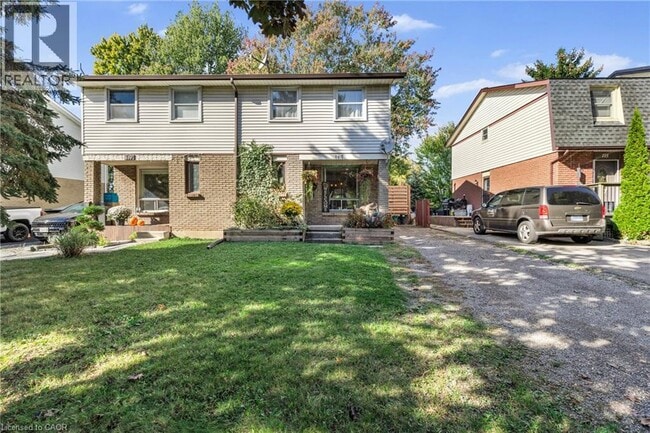 Photo - 117 Graystone Crescent