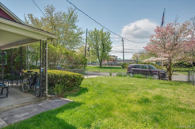 Photo - 516 Broadway