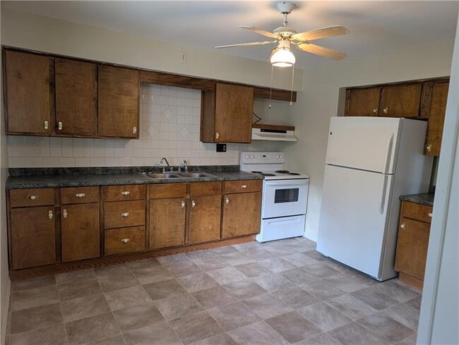 Photo - 623 Conrad Ave