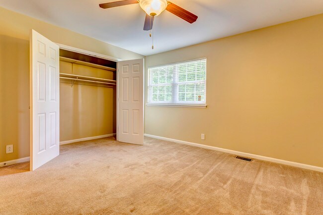 Photo - Jamestown Apartments