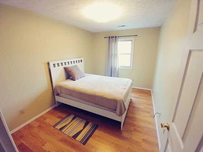 Photo - 428 W Northlane Dr Unit 3 Bed