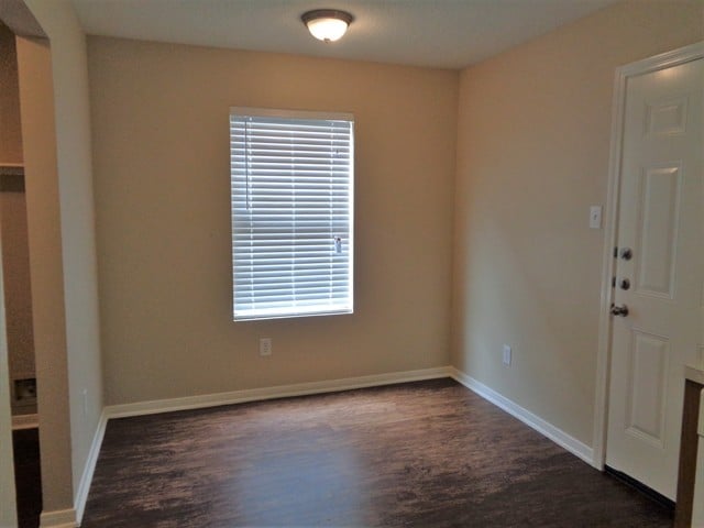 Photo - 15129 Grassington Dr