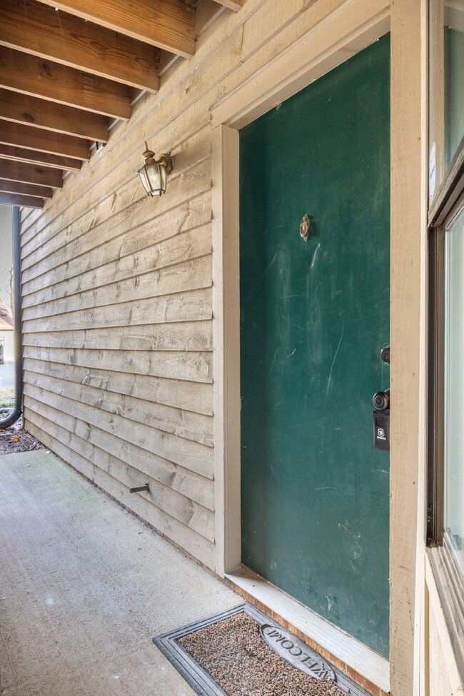 Photo - Fully Renovated 2-Bed Condo in Lake Wylie Woods – Prime Location with Community Amenities! $1,850... Unit G