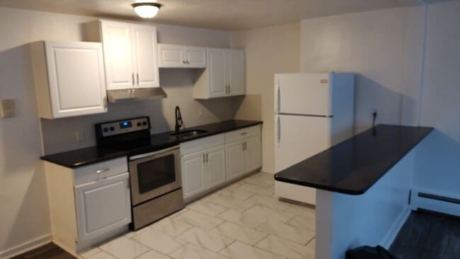 Building Photo - 143 Groveland St Unit 4