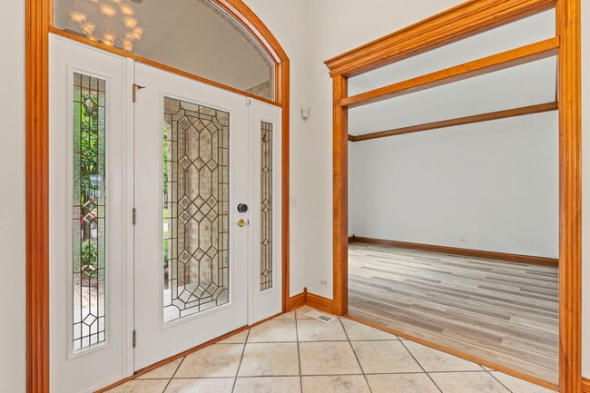 Photo - 552 Waters Edge Dr