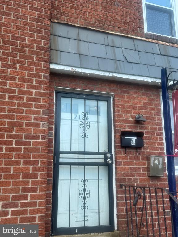 Photo - 7124 Clinton Rd