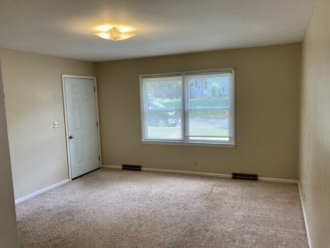 Photo - 310 S Clayton Ave Unit 310