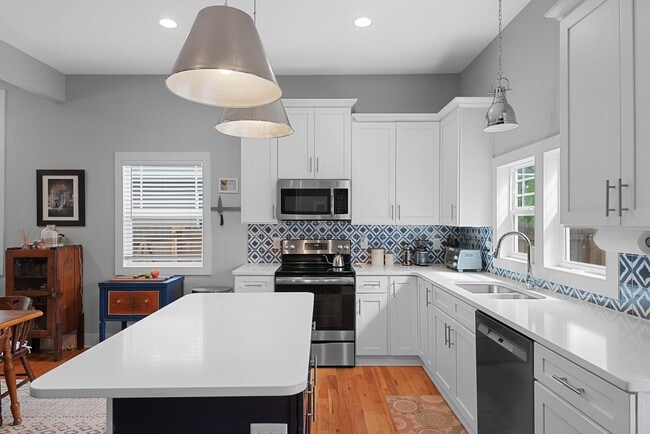 Photo - Gorgeous Home near Downtown Durham!