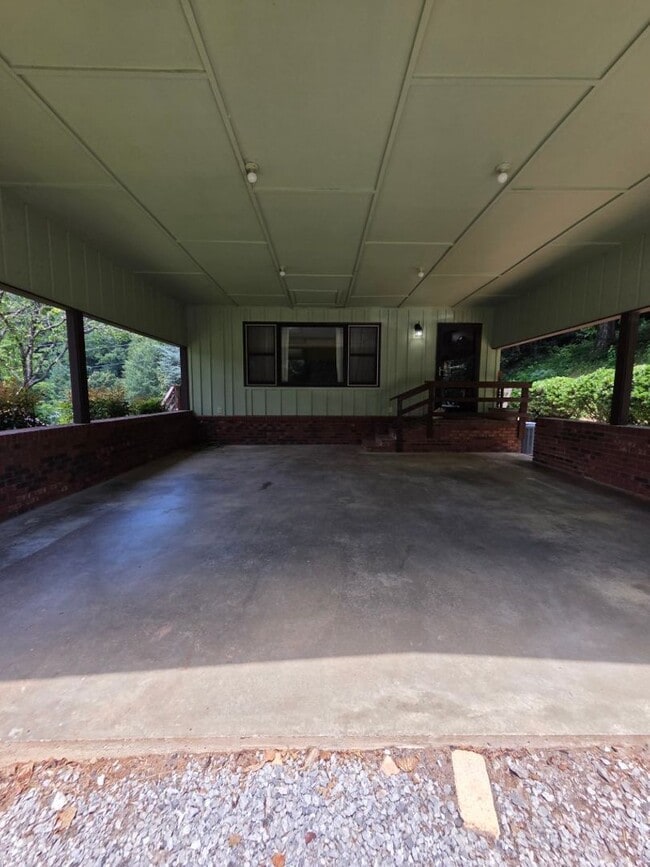 Photo - 65 Mystic Ln