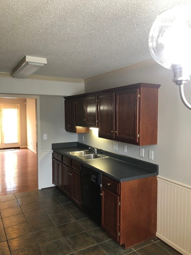 Photo - 368 Cobblestone Way