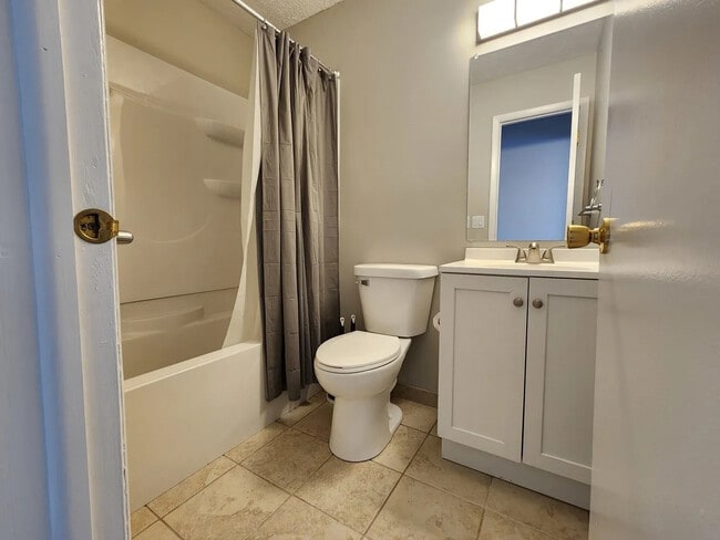 Photo - 1500 Dustin Dr Unit 2