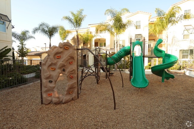 Photo - Rosina Vista