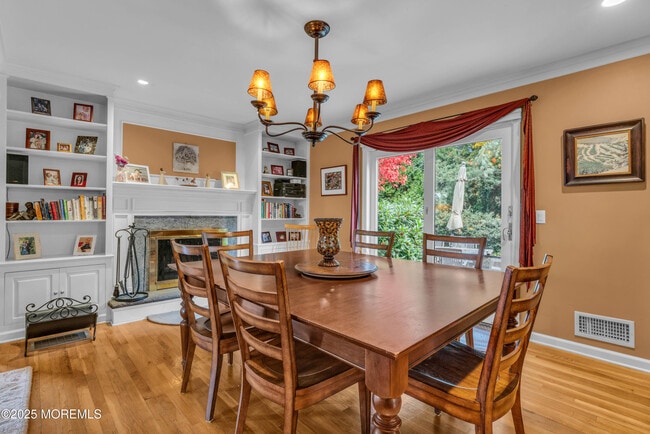 Photo - 2420 Cedar St