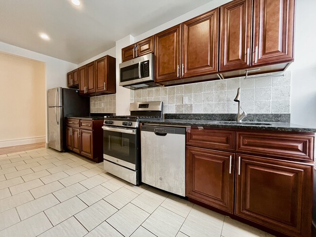 Photo - 935 St Nicholas Ave Unit 4C