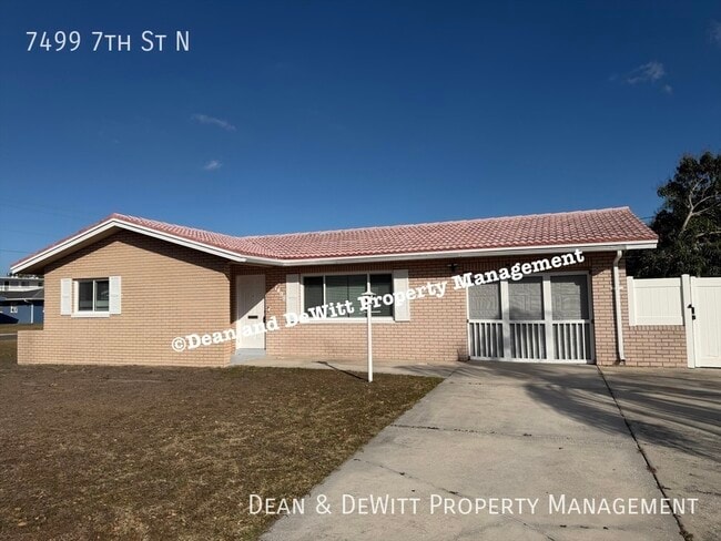 Photo - 7499 7th St N