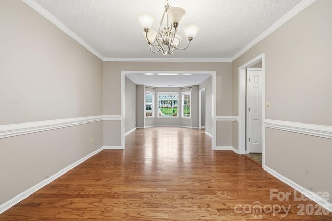 Photo - 2717 Bathgate Ln