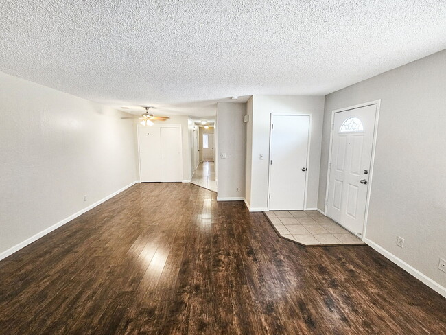 Photo - 305 S Richmond Rd Apartamento Unidad B