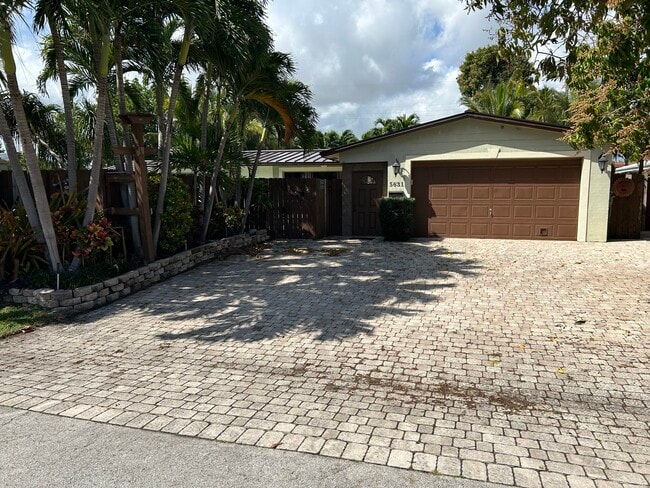 Photo - 5631 NE 16th Ave