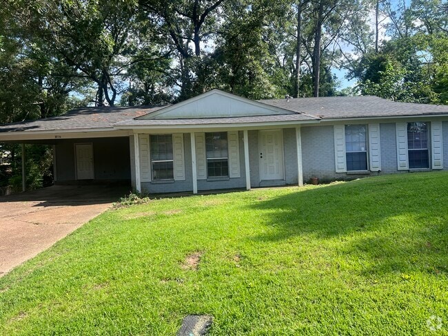 Building Photo - 107 Berryhill Pl Rental