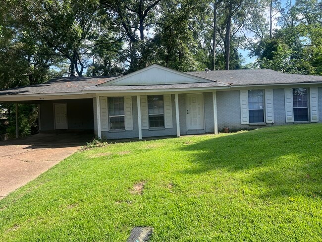 Photo - 107 Berryhill Pl House