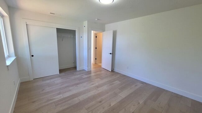 Photo - 4522 NE 59th Ave