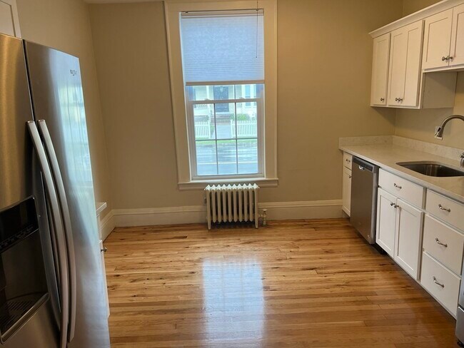 Photo - 35 Locust St Unidad 1