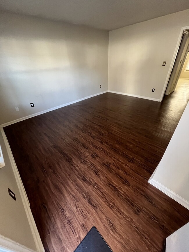 Photo - "Charming 2-Bed, 2-Bath Retreat in High Point's Peaceful Ambassador Court!"